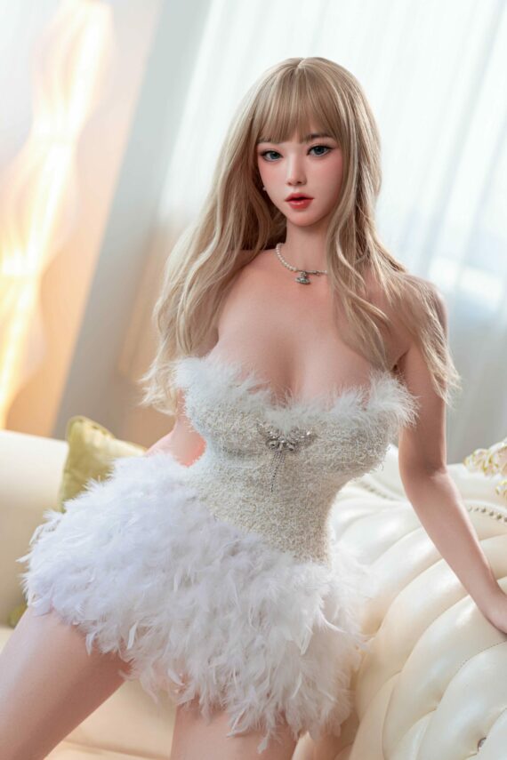 Alisha-Lane-blonde-sex-doll-with-oral-stracture-head-16-scaled-1