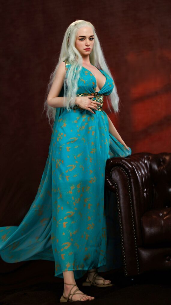 Daenerys-Targaryen-Game-of-Thrones-Sex-Doll-5